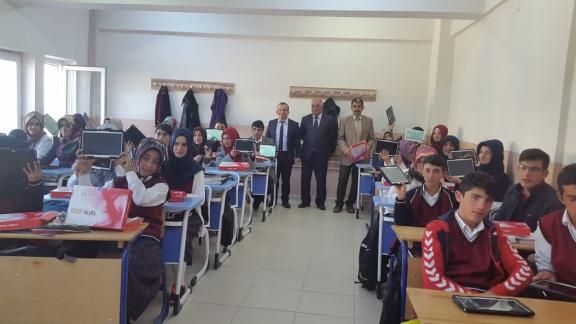 2 Okulumuza Fatih Projesi Tablet Bilgisayar Dağıtımı Yapıldı